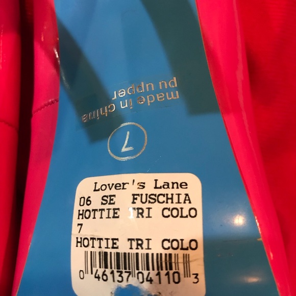 NWT Sexy, Shiny, Tri-Color High Heels-7 - Picture 4 of 4